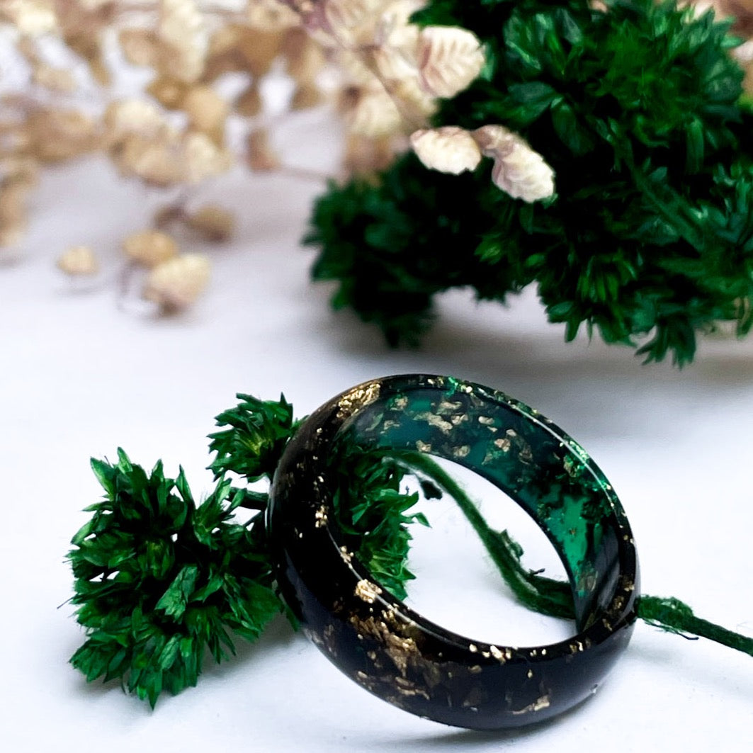 unique Green and Black resin ring with gold colour flakes