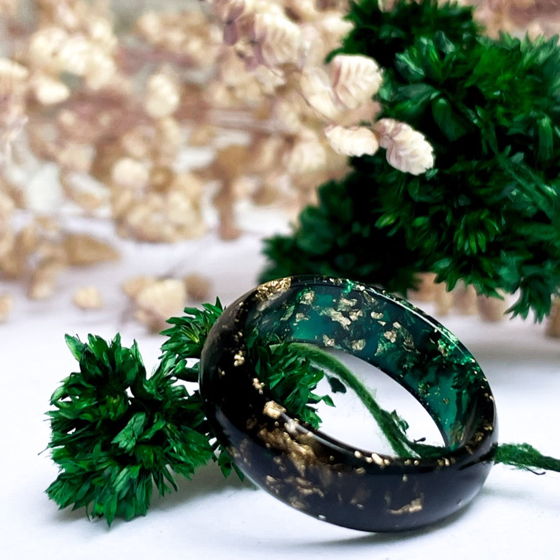 unique Green and Black resin ring with gold colour flakes