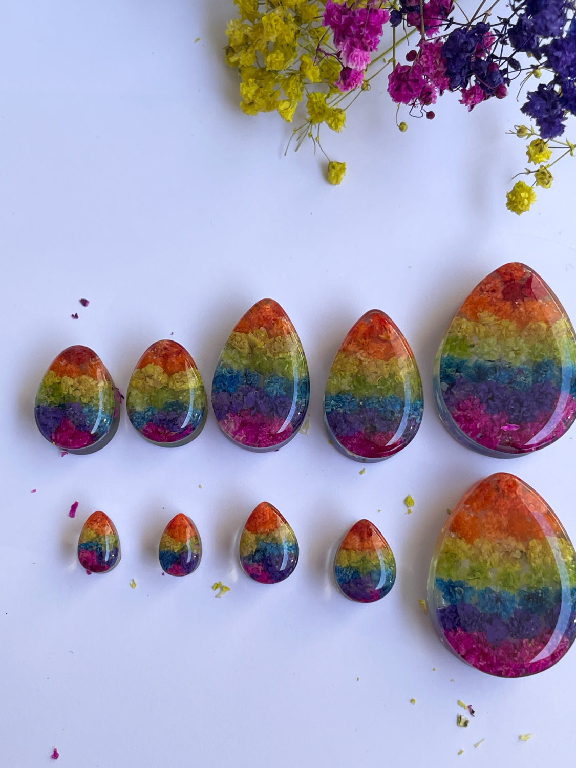 Rainbow teardrop ear gauges