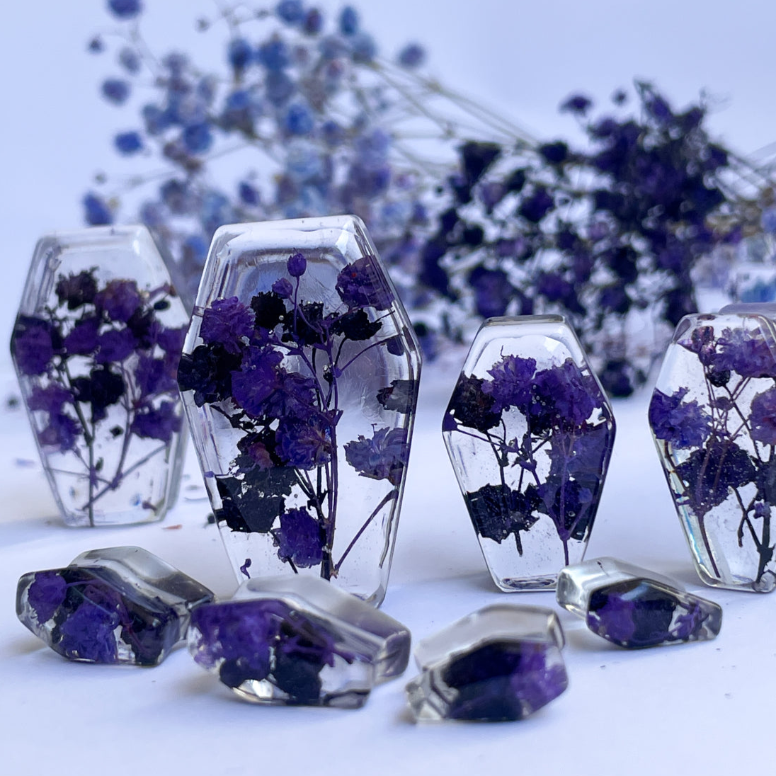 Purple flower coffin shape transparent ear gauges