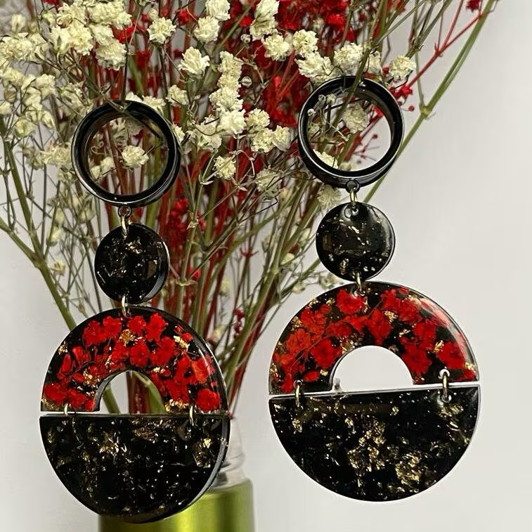 Unique flower gauges with dangle double flared stainless steel