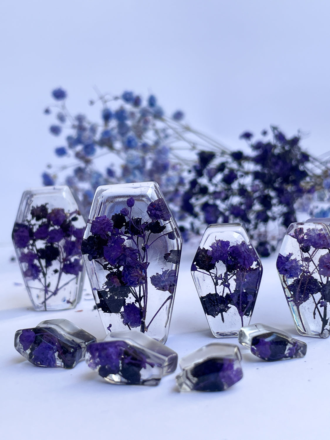 Purple flower coffin shape transparent ear gauges