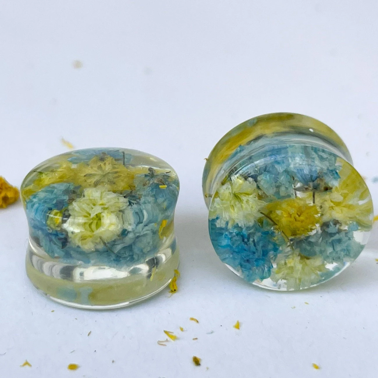 Blue and light yellow flower ear gauges