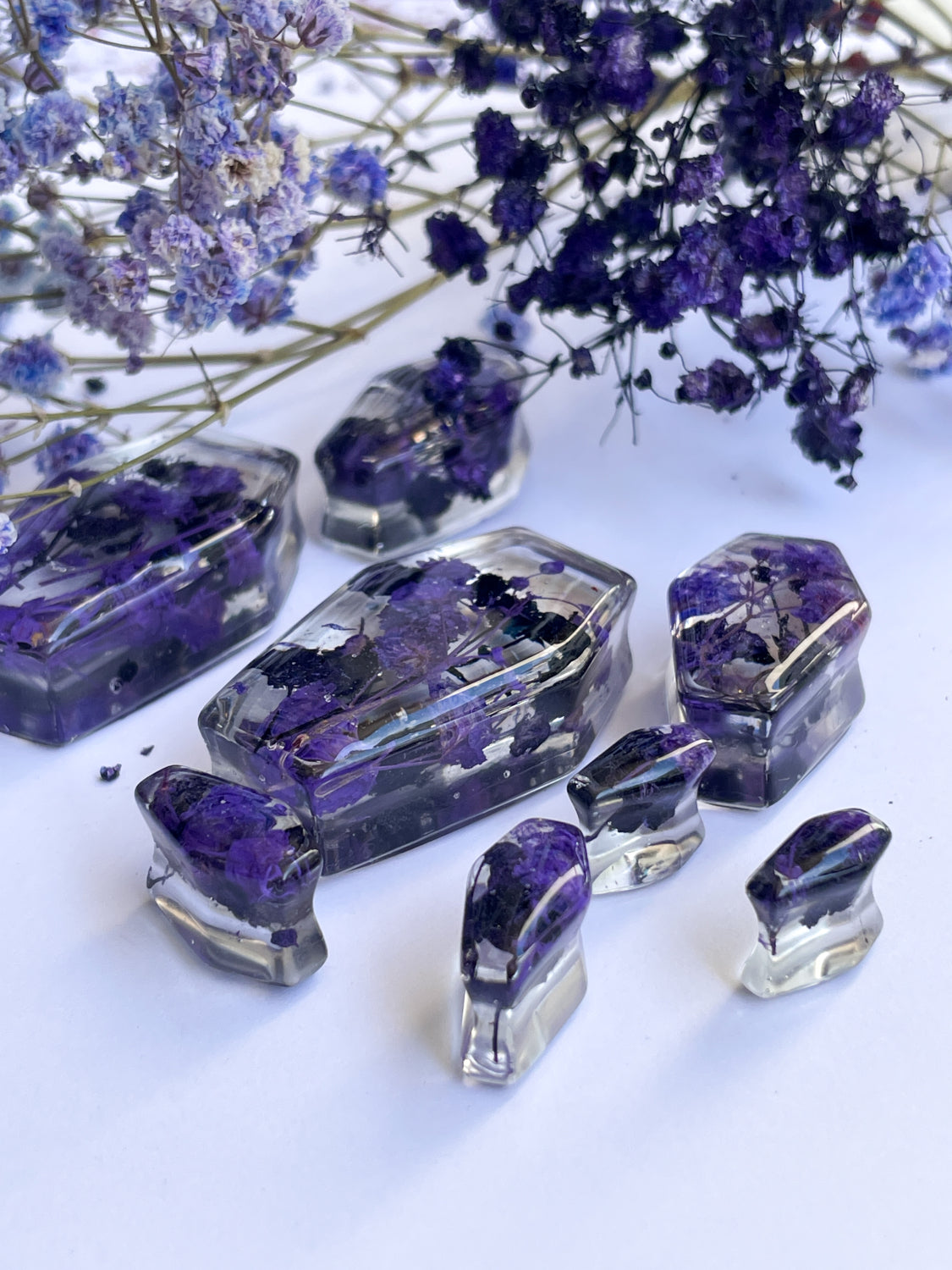 Purple flower coffin shape transparent ear gauges