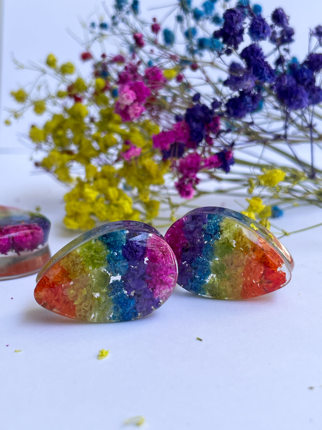 Rainbow teardrop ear gauges