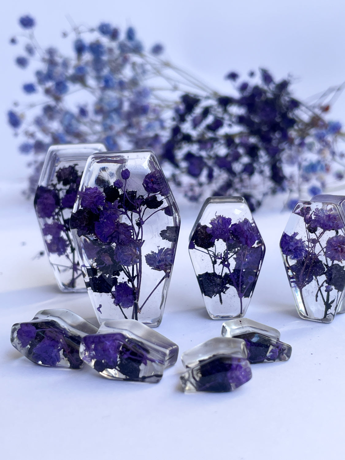 Purple flower coffin shape transparent ear gauges