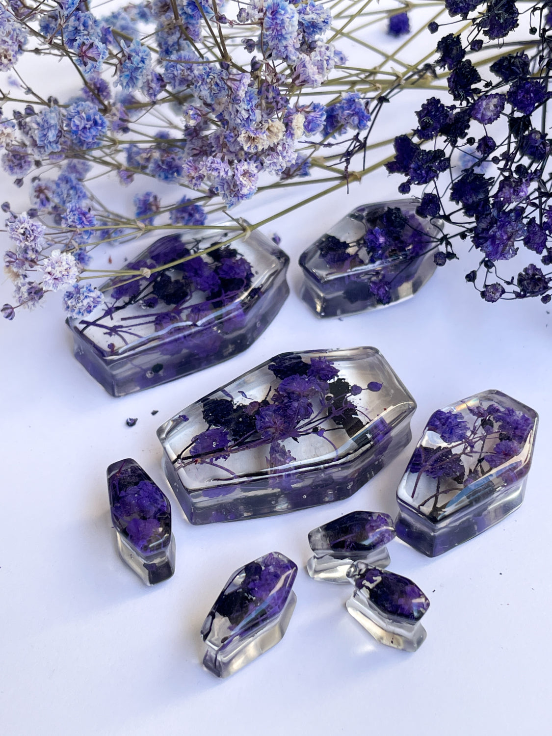 Purple flower coffin shape transparent ear gauges